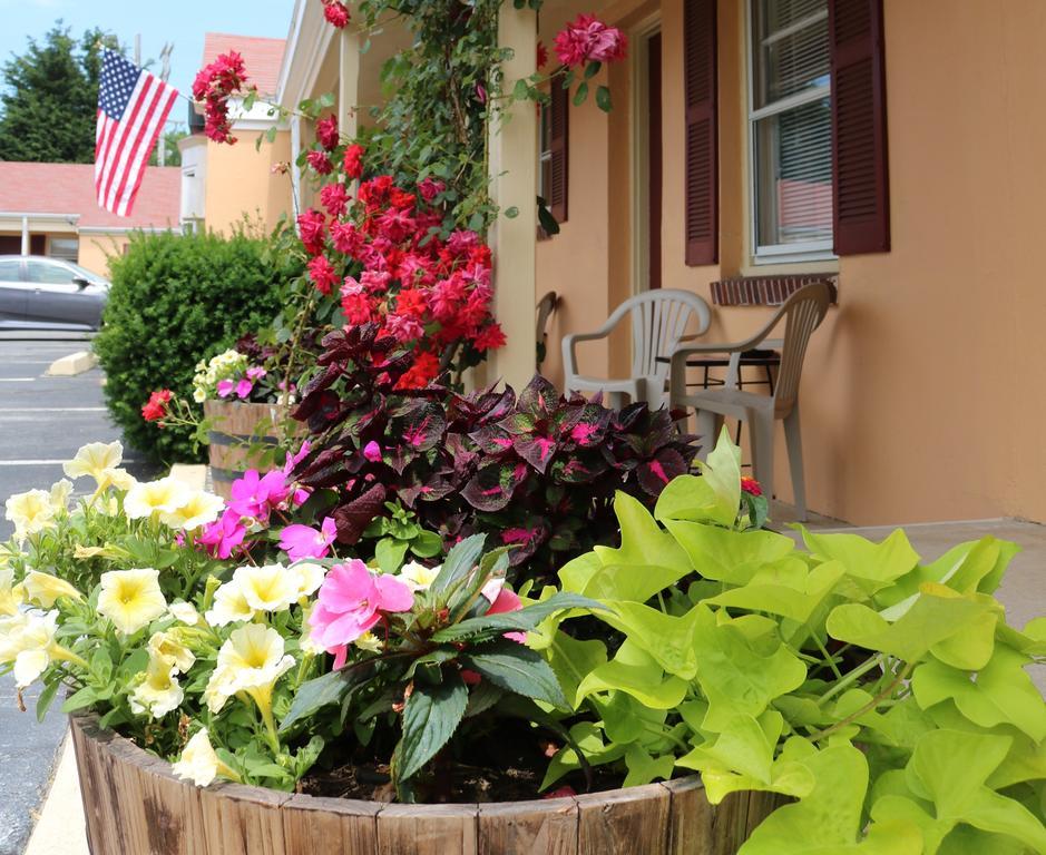 The Bay Willows Inn Middletown Esterno foto