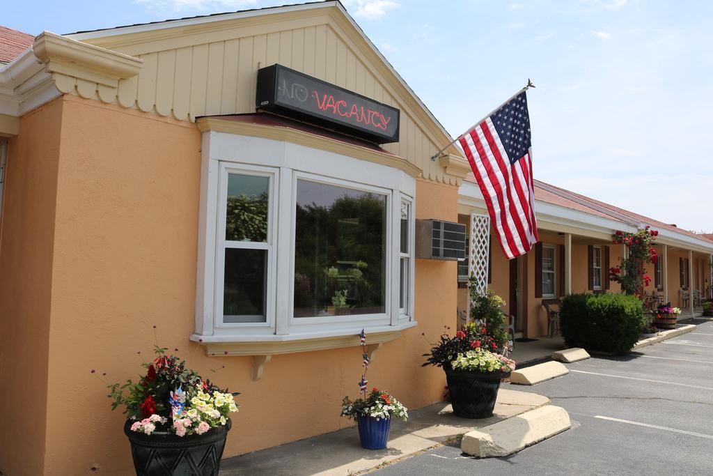 The Bay Willows Inn Middletown Esterno foto